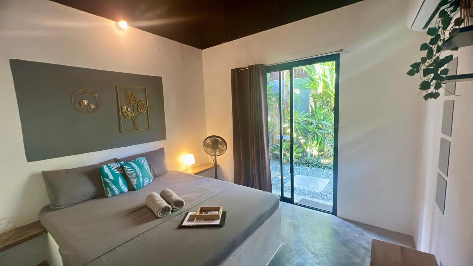 Yay Lodge Siargao, Private Room 1 With Ac & Hot Shower And Fast Starlink Wifi Генерал-Луна Экстерьер фото
